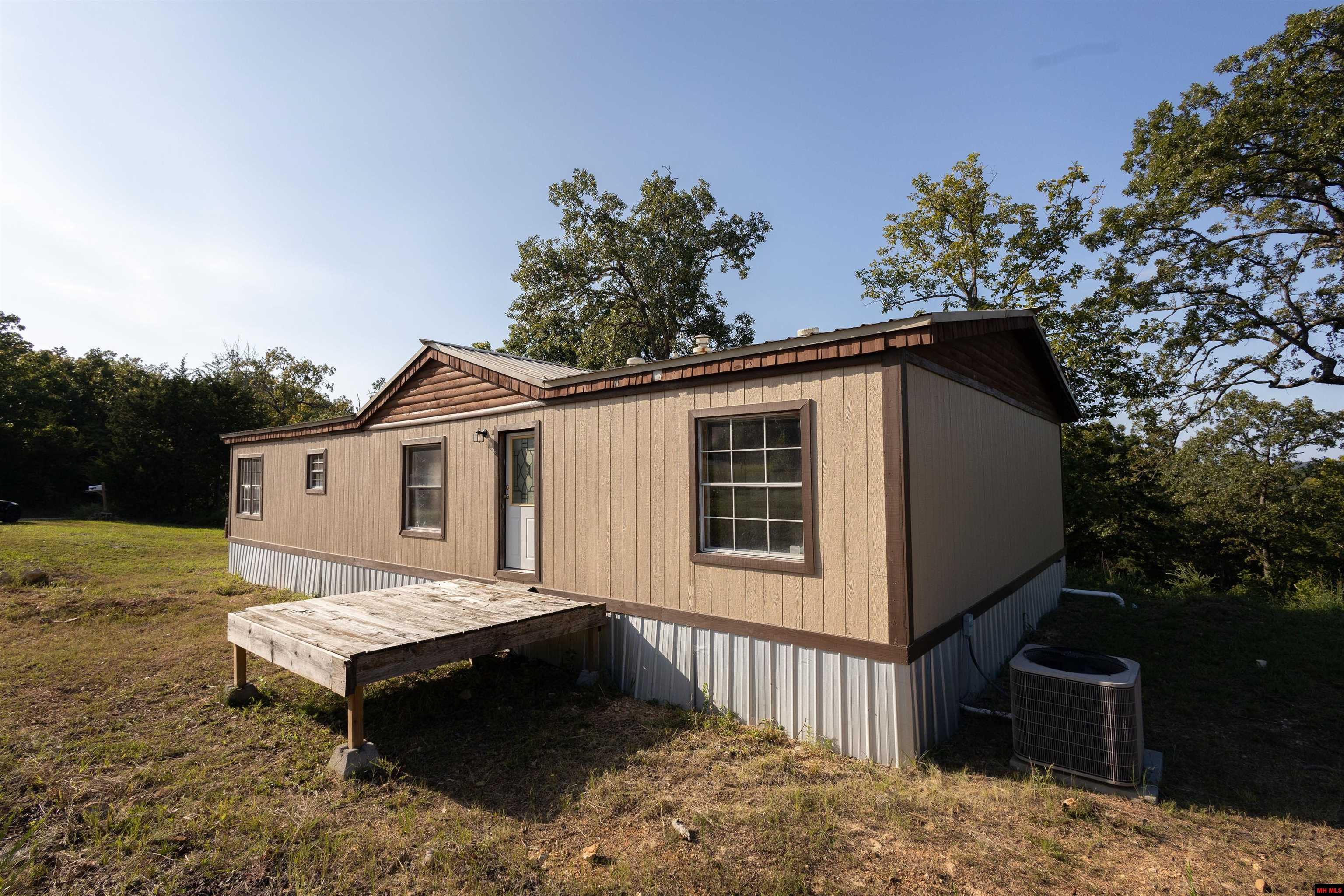 9 MC 124 Oakland, AR