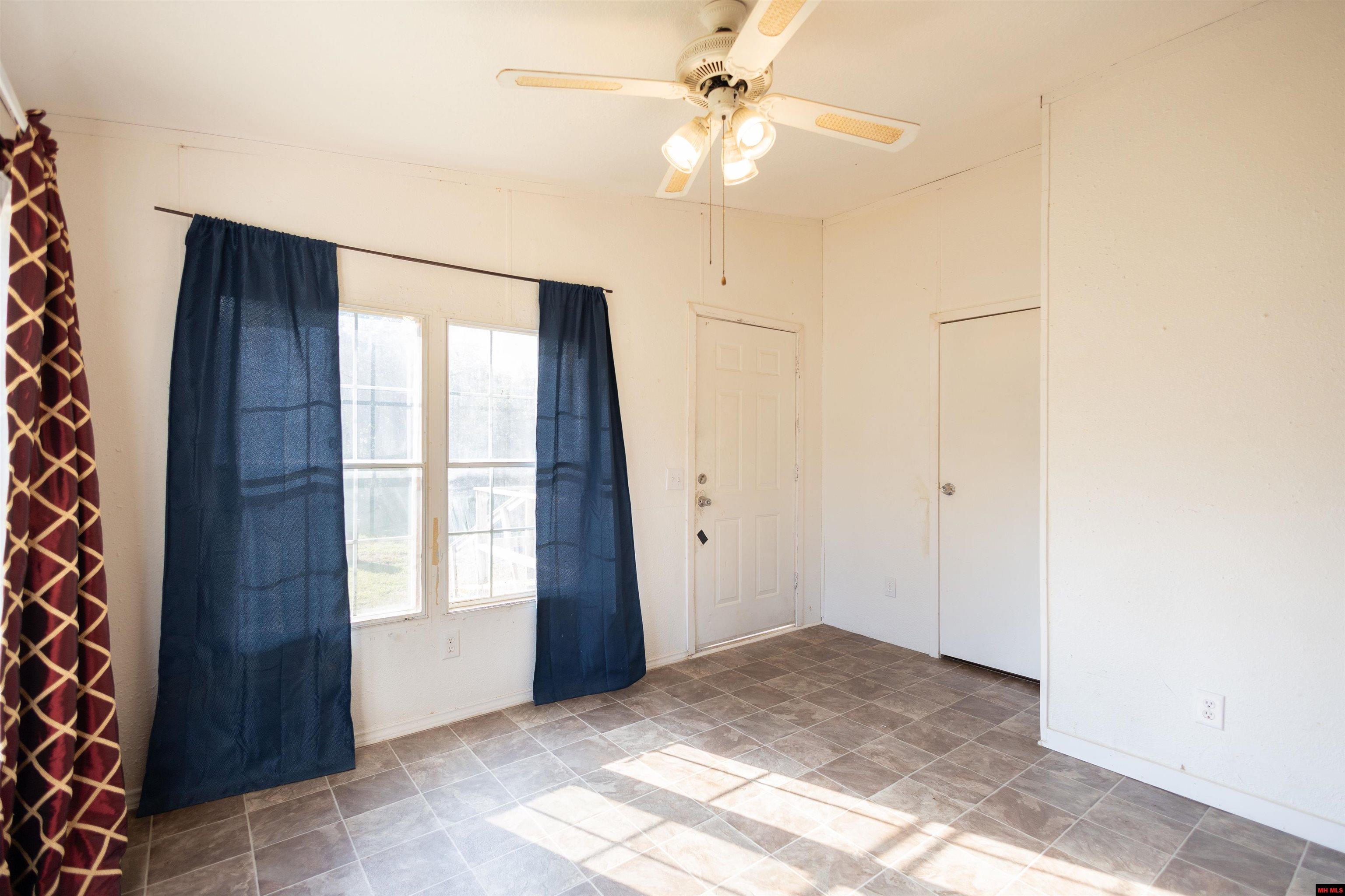 9 MC 124 Oakland, AR