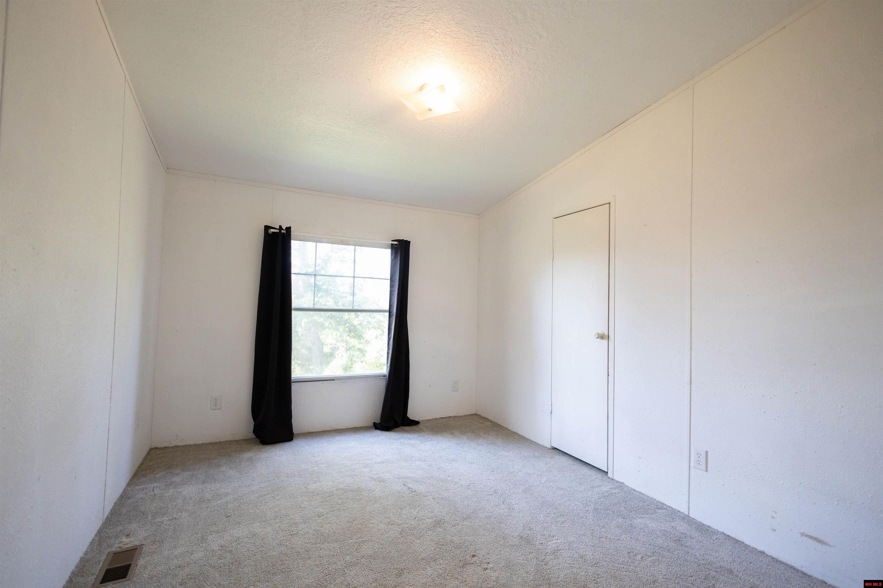 9 MC 124 Oakland, AR