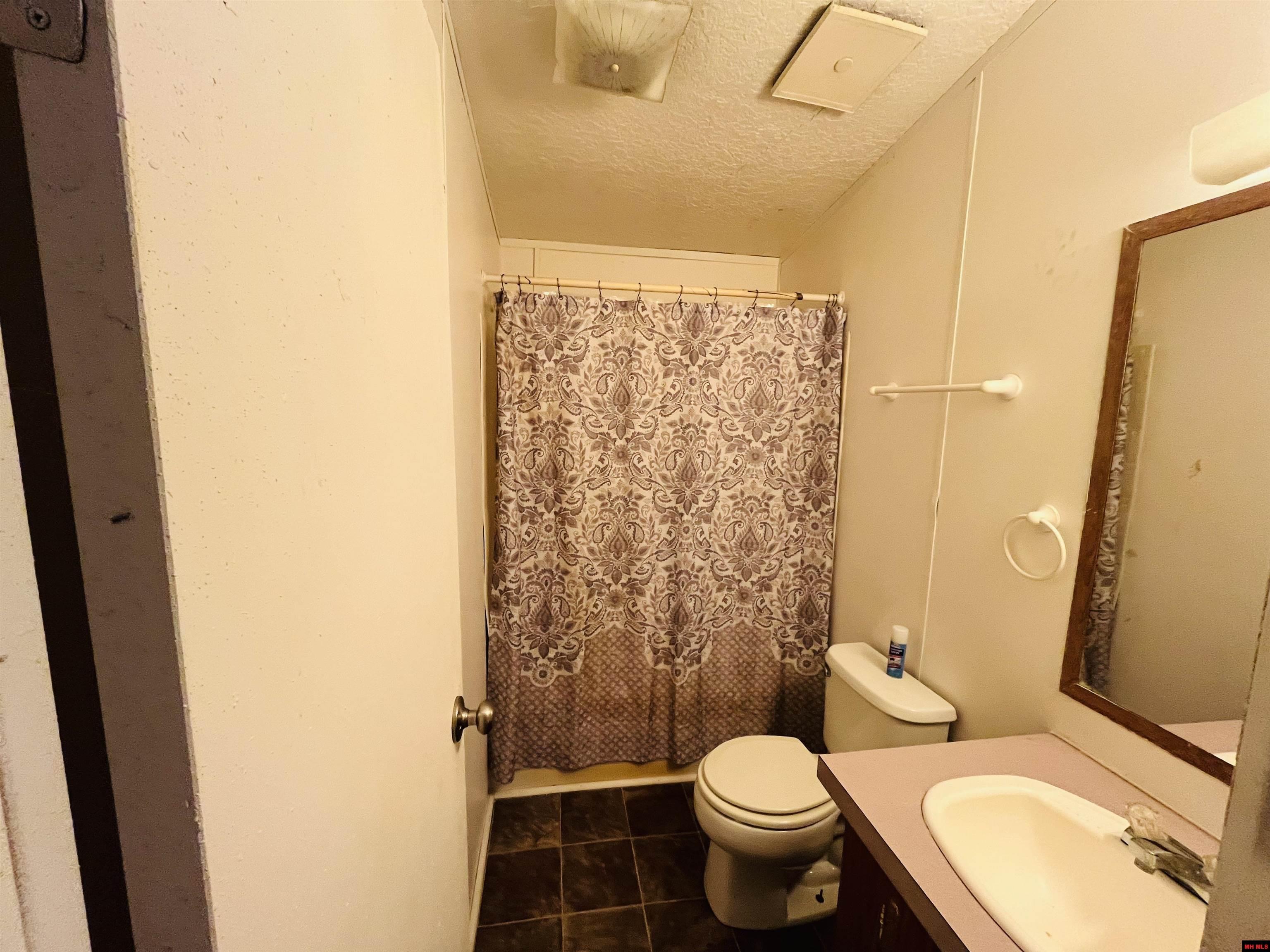 9 MC 124 Oakland, AR