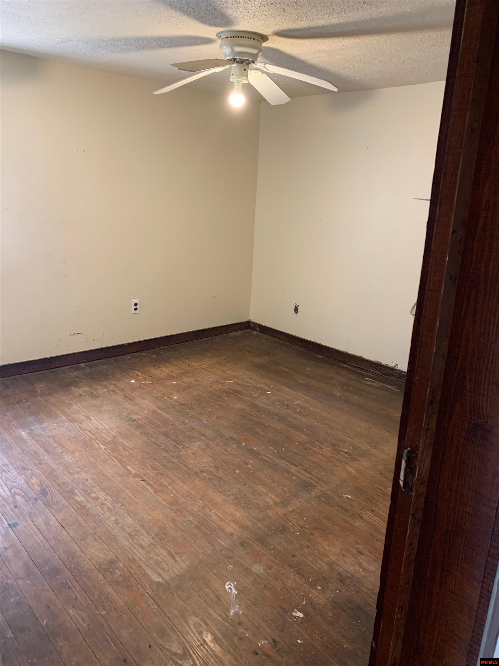 2377 JORDAN ROAD Norfork, AR
