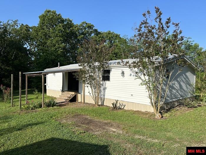 1094 N MAPLE STREET Yellville, AR