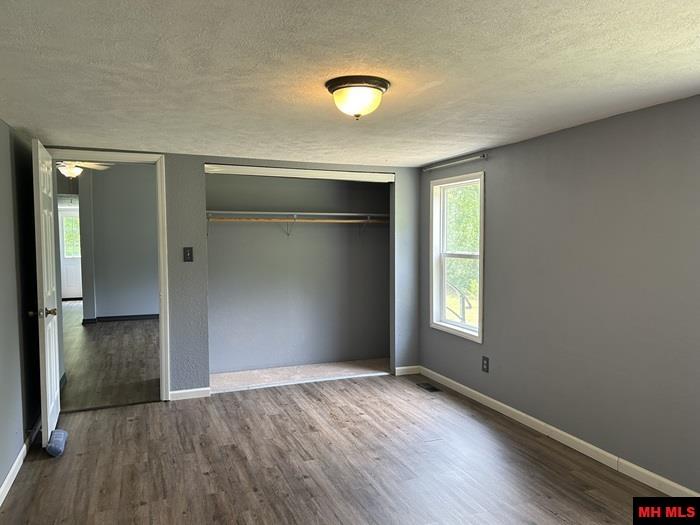 1094 N MAPLE STREET Yellville, AR