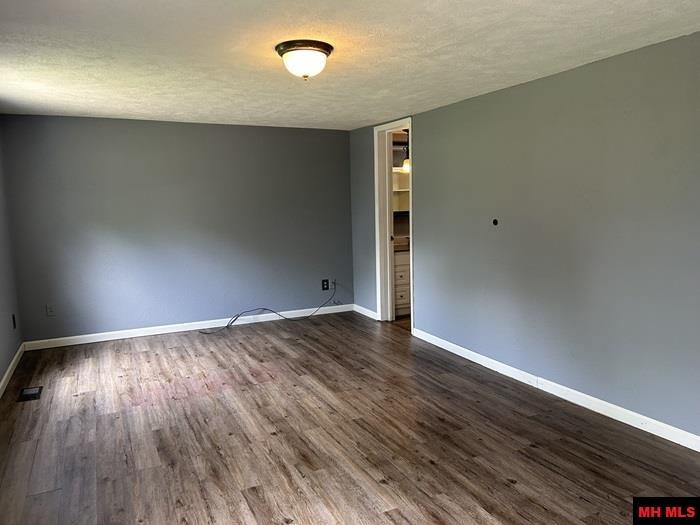 1094 N MAPLE STREET Yellville, AR
