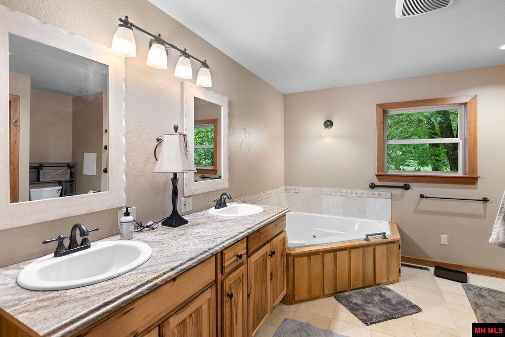 1229 BUFORD SPUR Mountain Home, AR