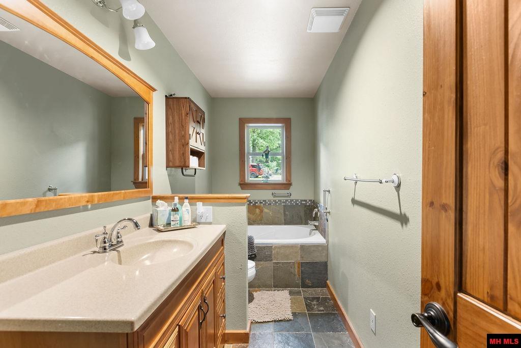 1229 BUFORD SPUR Mountain Home, AR