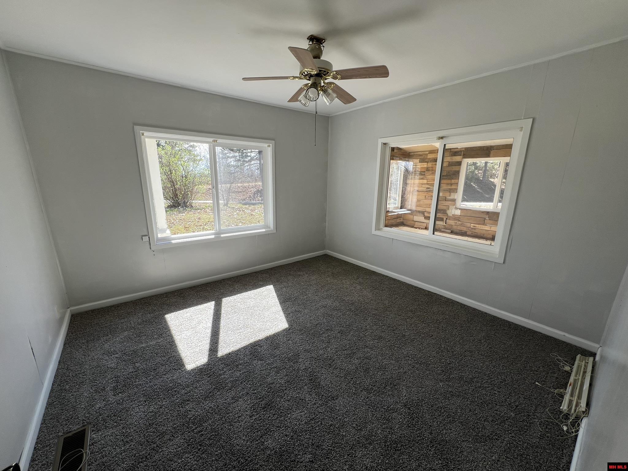 9756 HWY 14 SOUTH Yellville, AR 72687