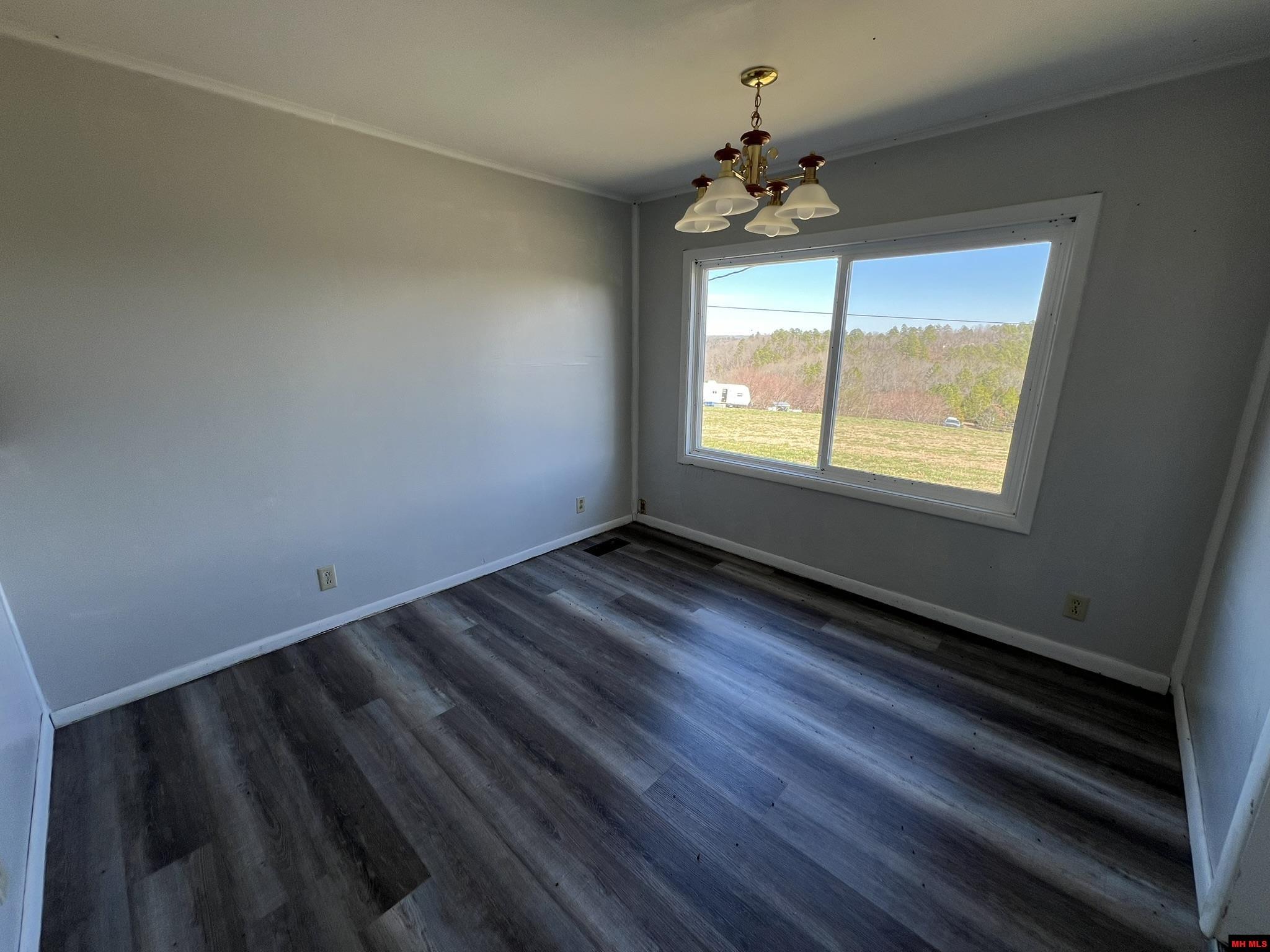 9756 HWY 14 SOUTH Yellville, AR 72687