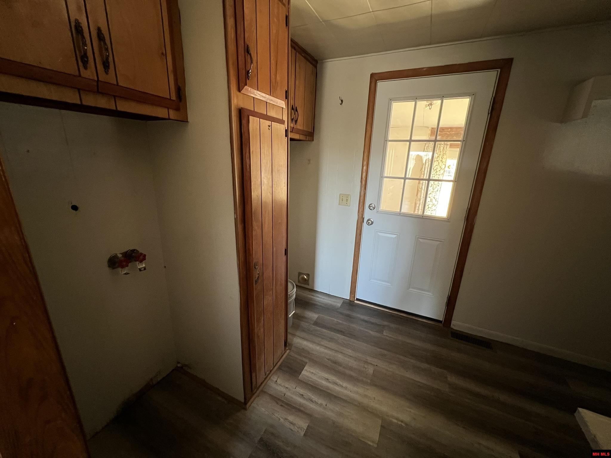 9756 HWY 14 SOUTH Yellville, AR 72687