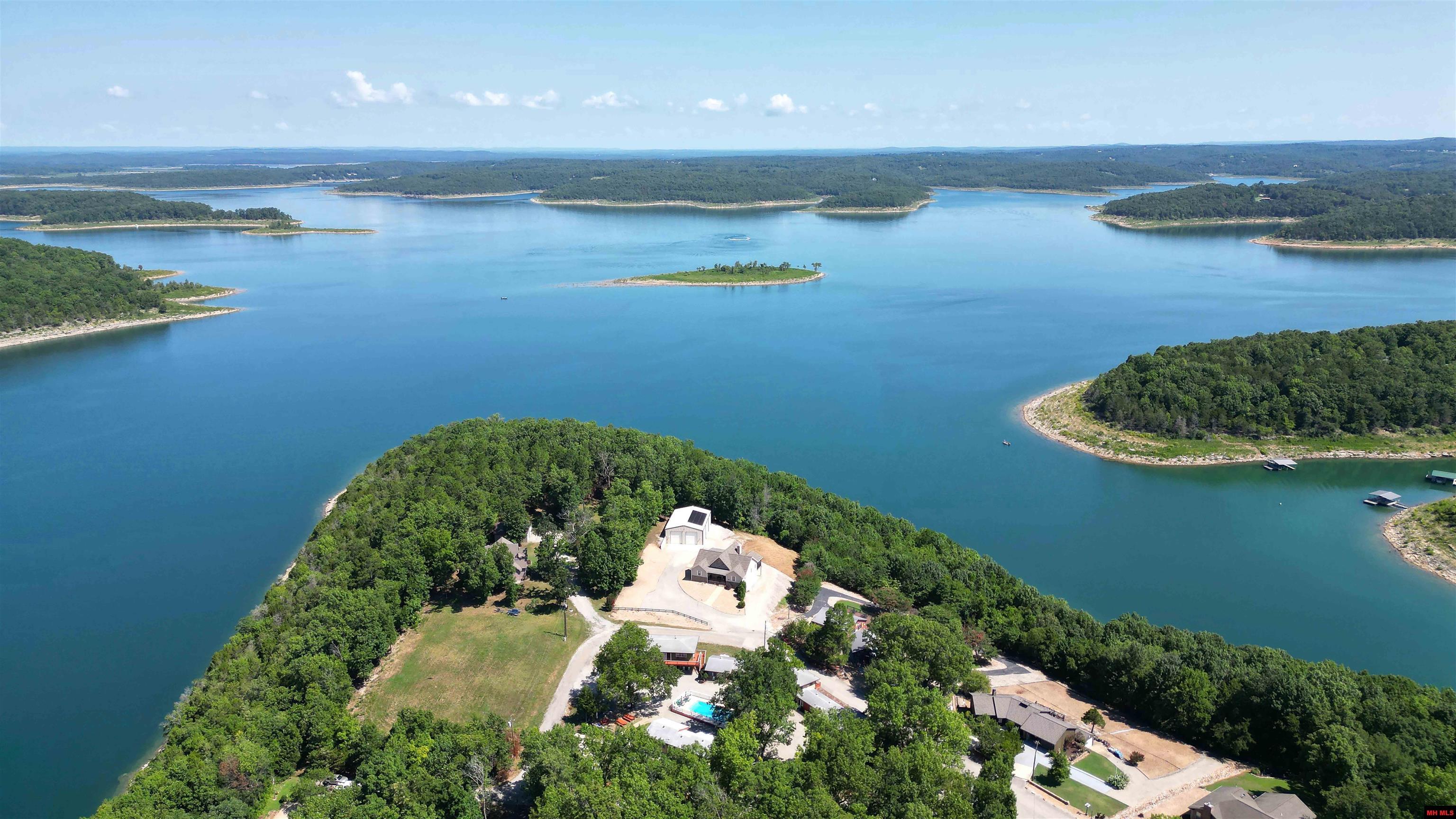 205 PINEHURST POINT, Bull Shoals, AR