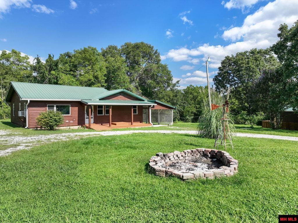 184 CR 672 Mountain Home, AR