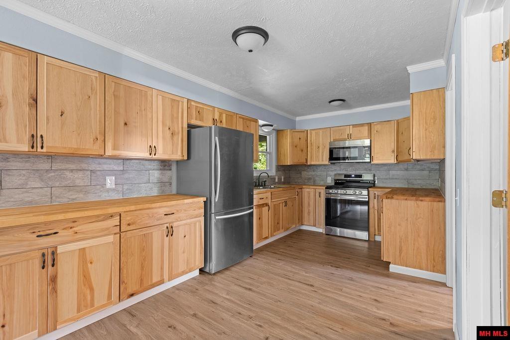 184 CR 672 Mountain Home, AR
