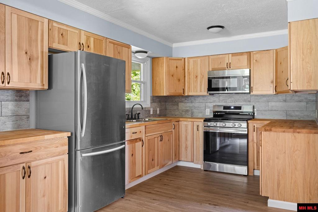 184 CR 672 Mountain Home, AR