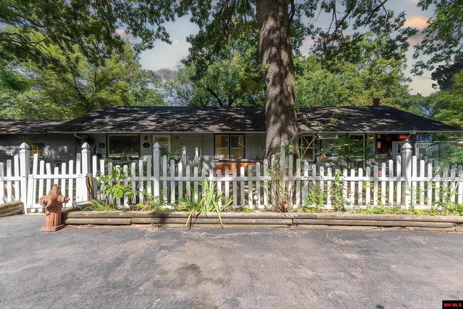 2325 FOUT ROAD, Gamaliel, AR