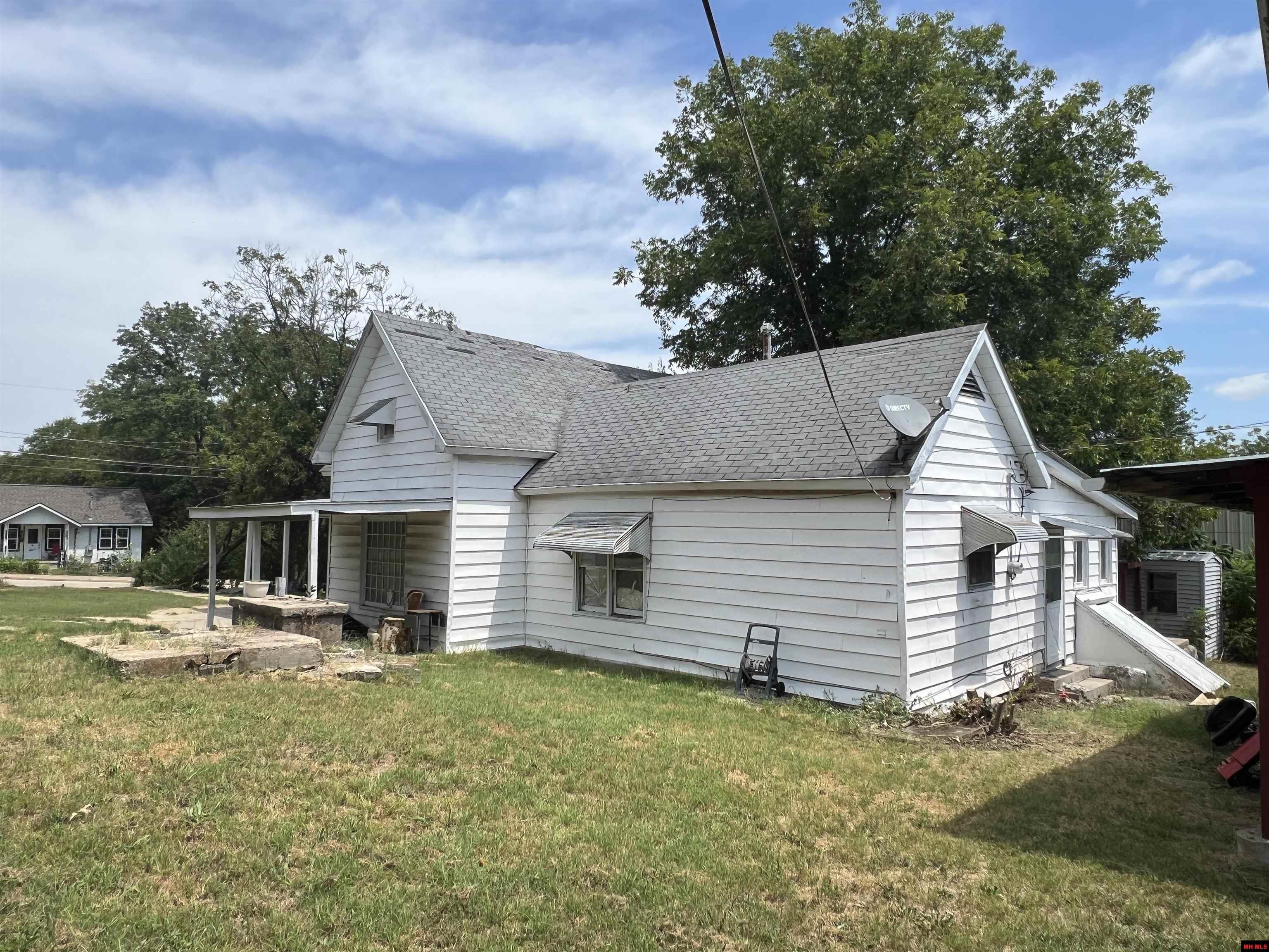 314 HWY 62 WEST, Yellville, AR