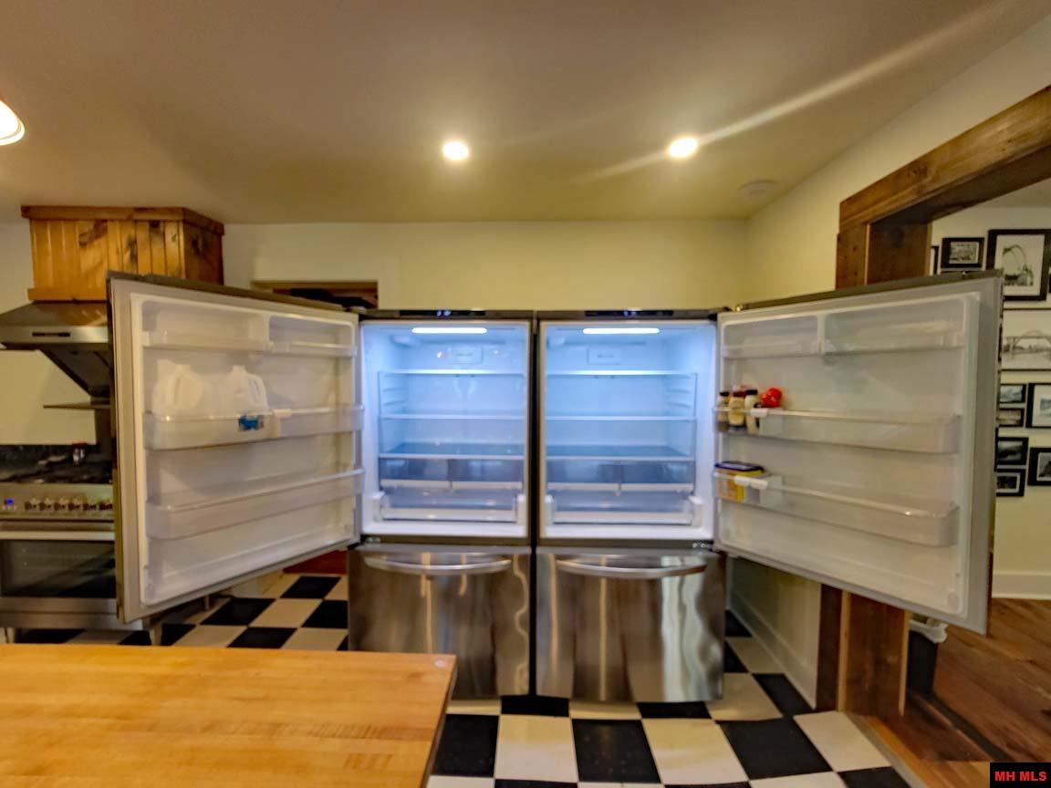 110 McLEAN AVENUE Cotter, AR