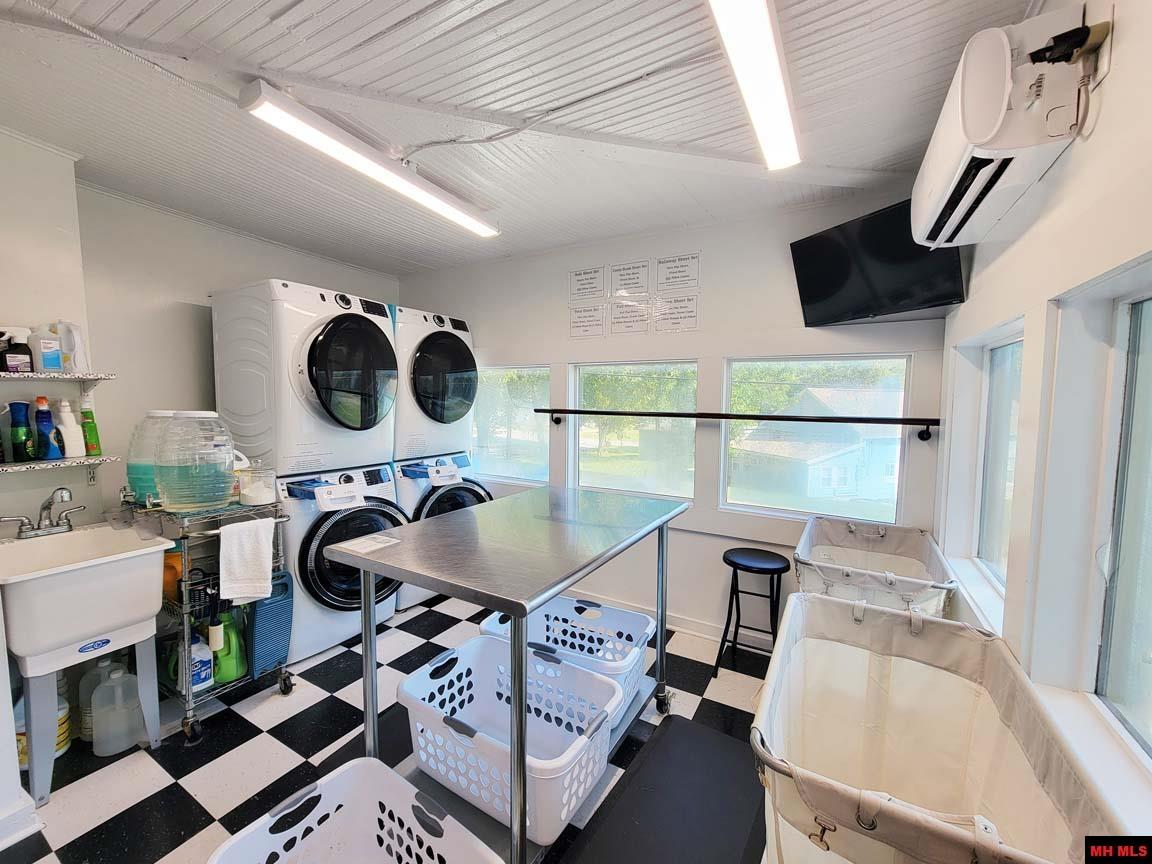 110 McLEAN AVENUE Cotter, AR