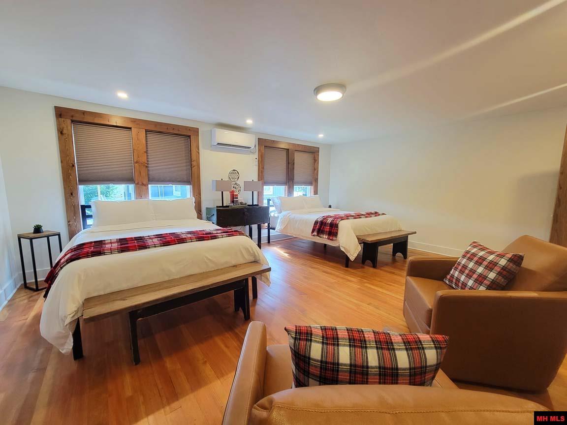 110 McLEAN AVENUE Cotter, AR