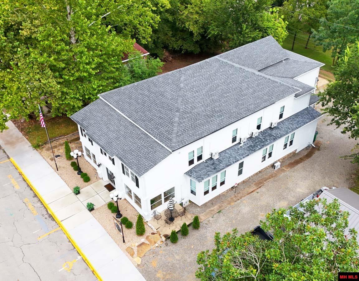 110 McLEAN AVENUE Cotter, AR