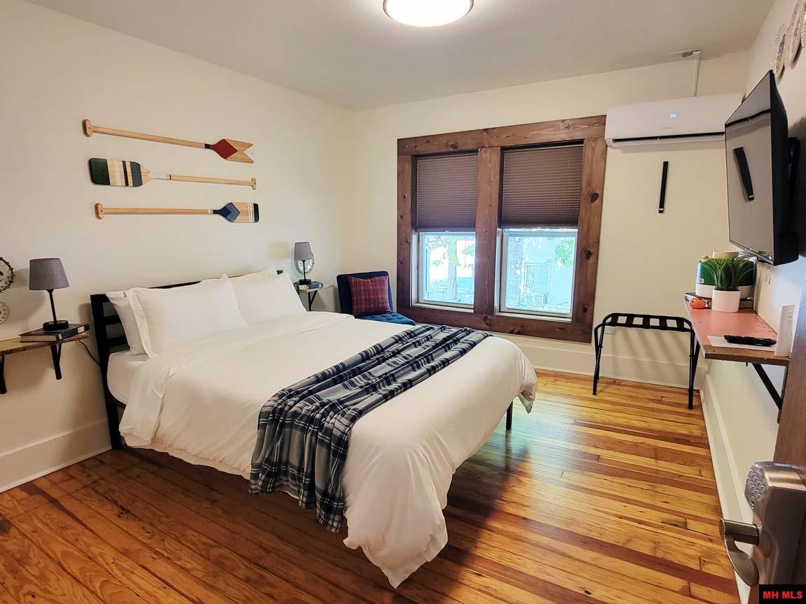 110 McLEAN AVENUE Cotter, AR