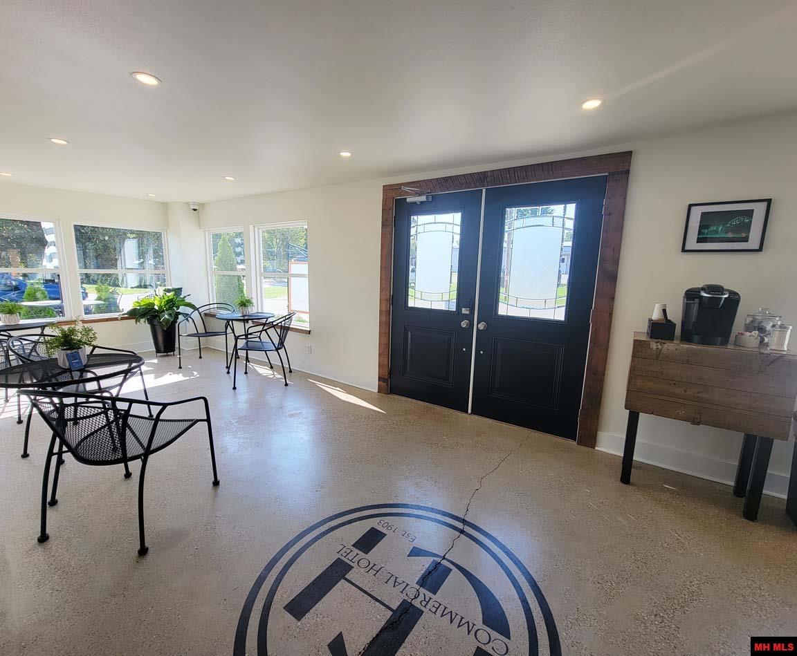 110 McLEAN AVENUE Cotter, AR