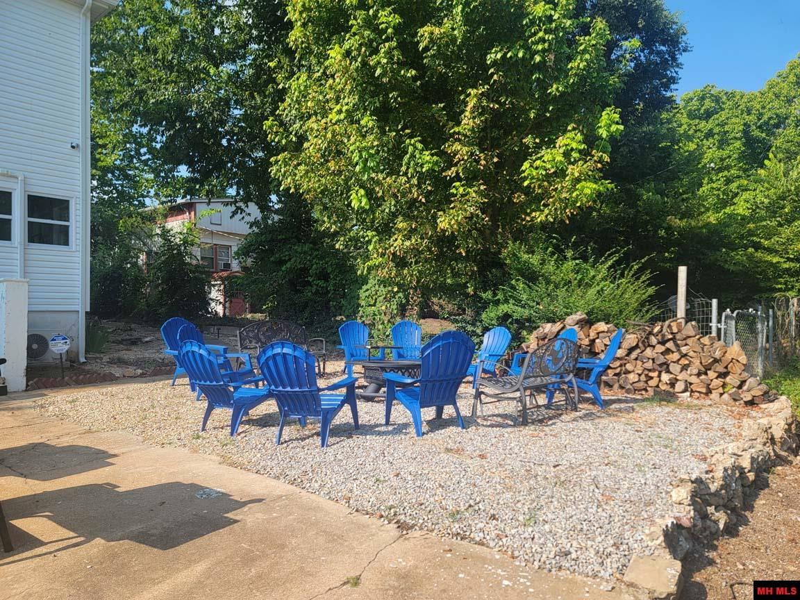 110 McLEAN AVENUE Cotter, AR