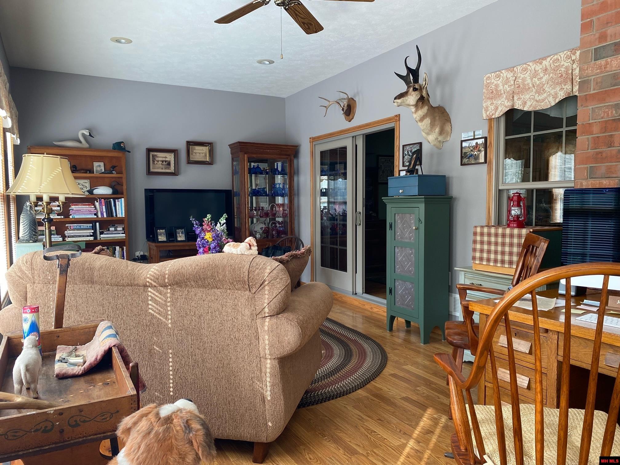 295 SLICK ROCK ROAD Mountain Home, AR 72653