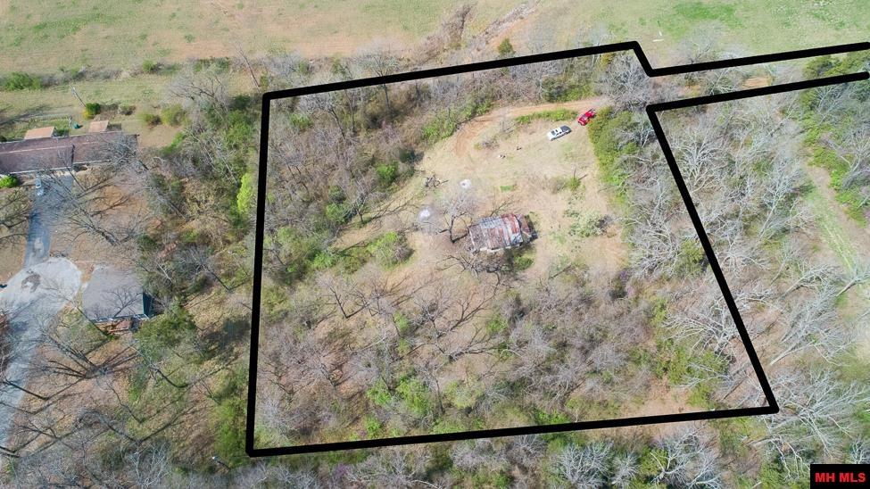124 DEARDOFF LANE Mountain Home, AR