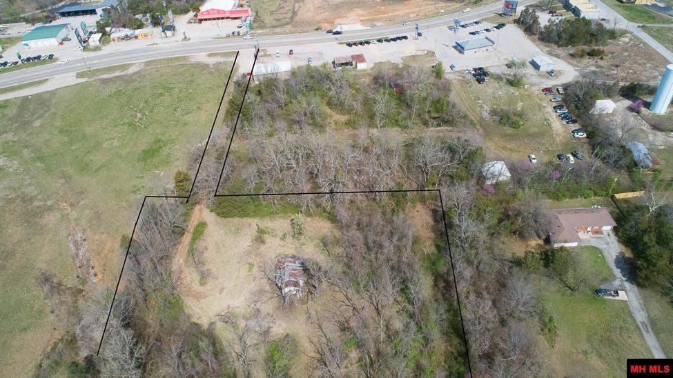 124 DEARDOFF LANE Mountain Home, AR