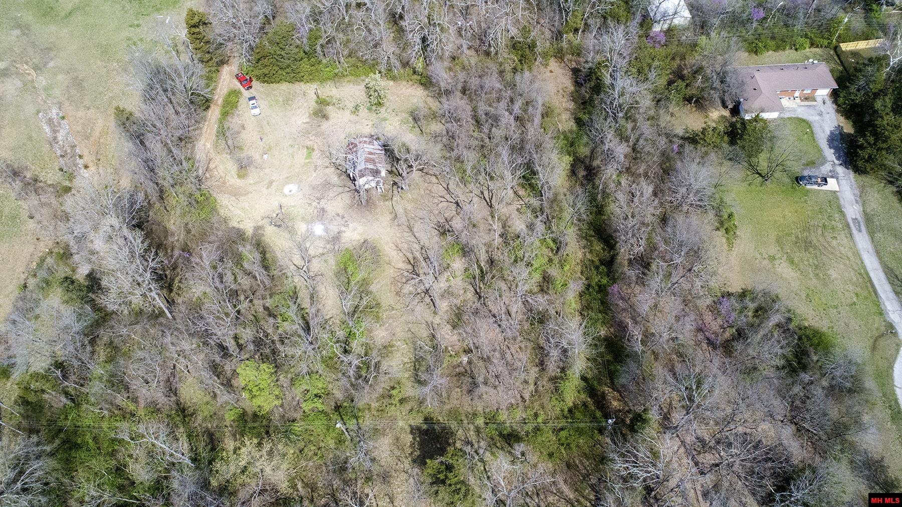 124 DEARDOFF LANE Mountain Home, AR