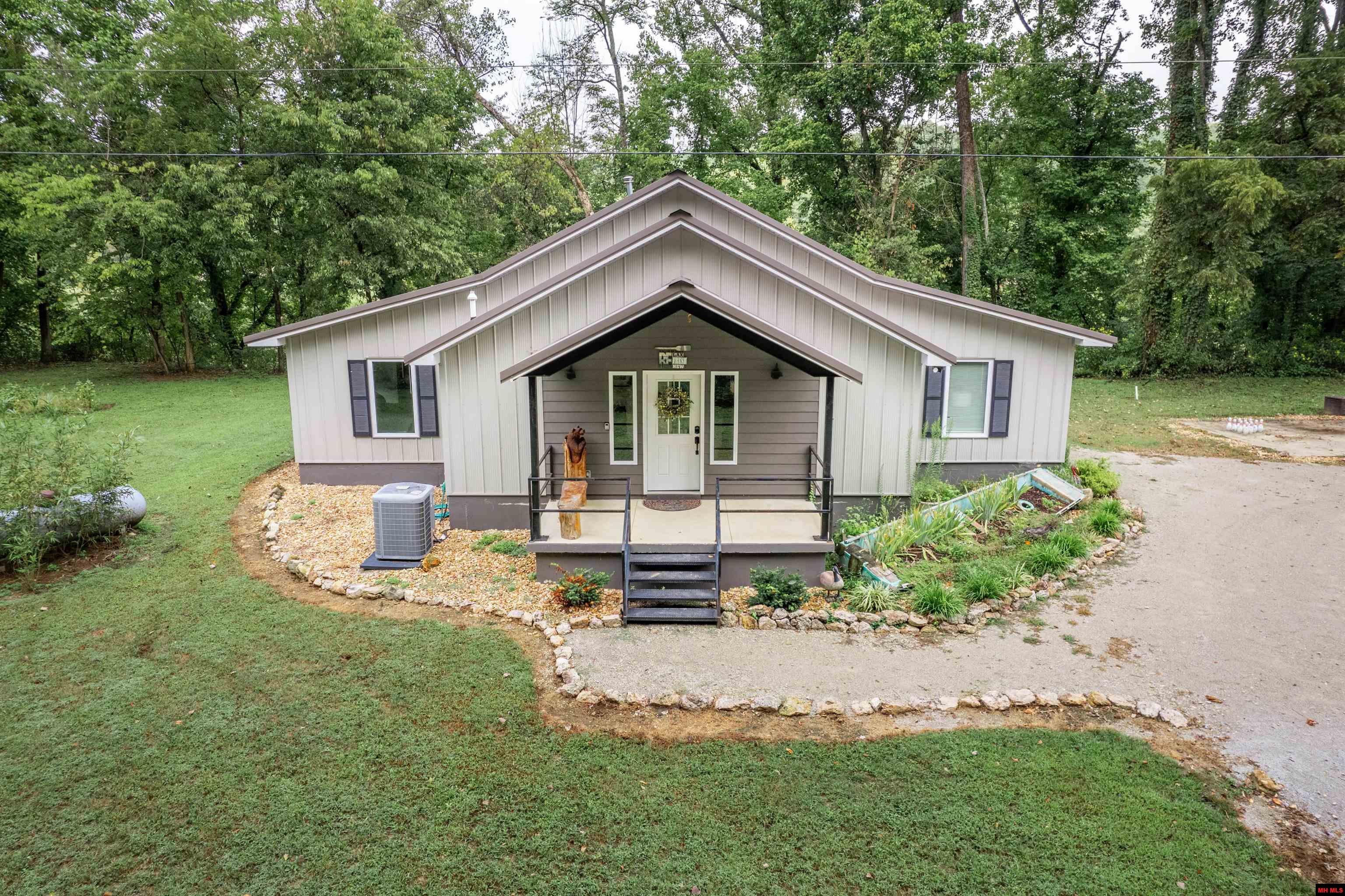 2891 SHIPPS DRIVE Norfork, AR