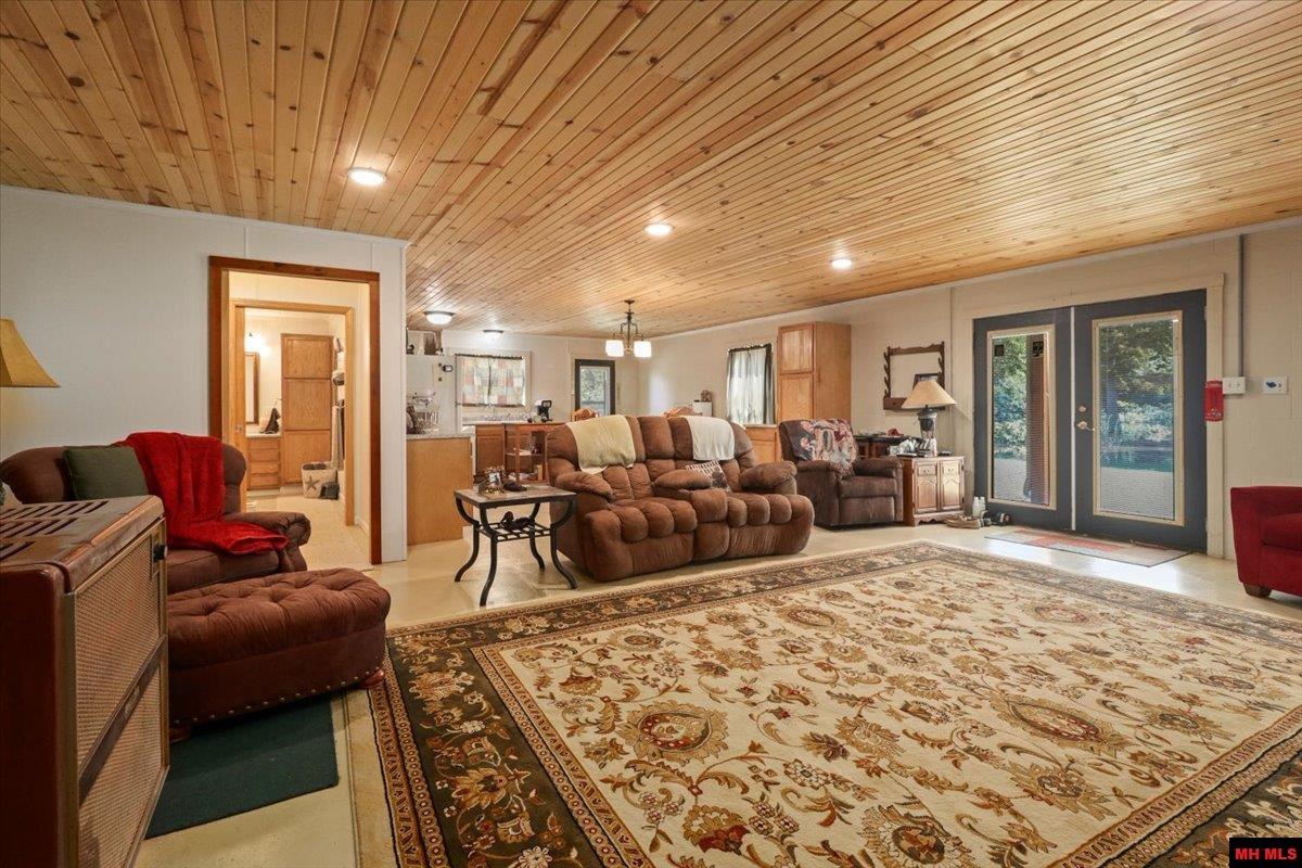 158 Clay 125 Rd MC 125 Corning, AR 72422