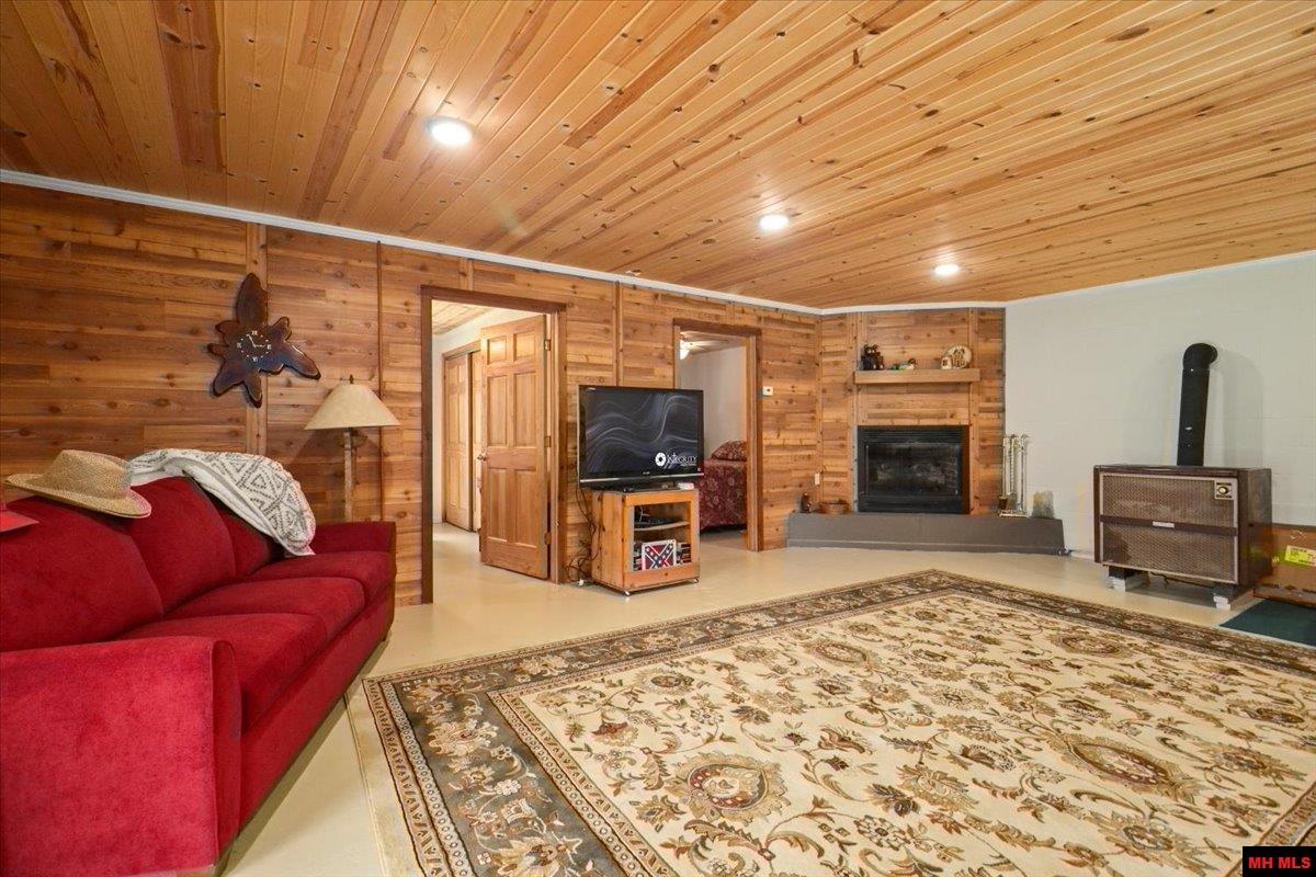 158 Clay 125 Rd MC 125 Corning, AR 72422