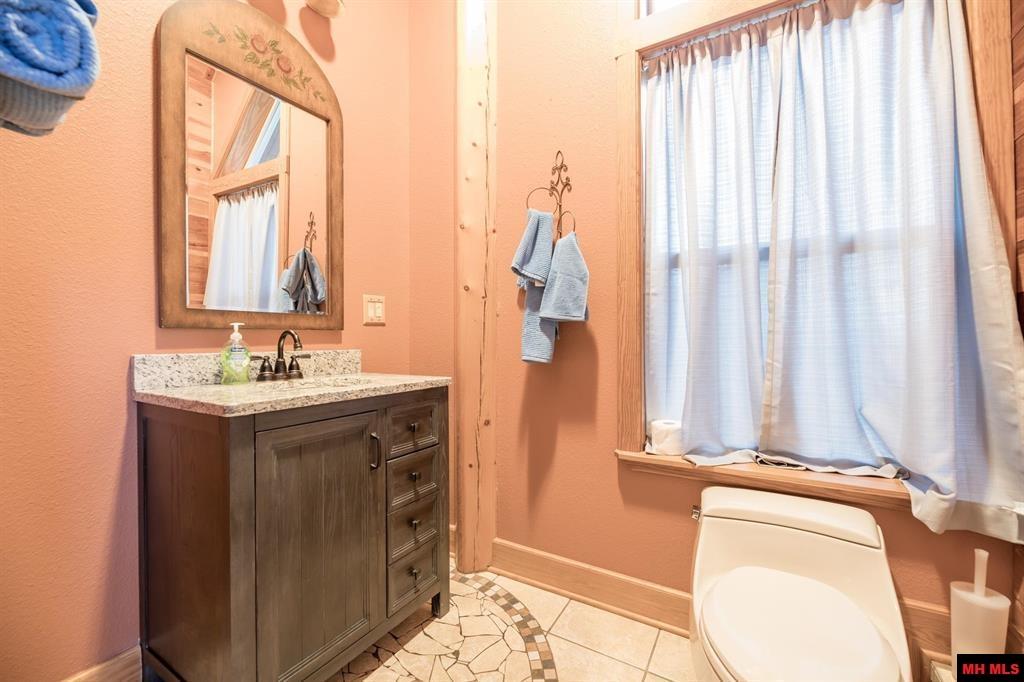 273 GOLDEN STAR LANE Mountain Home, AR