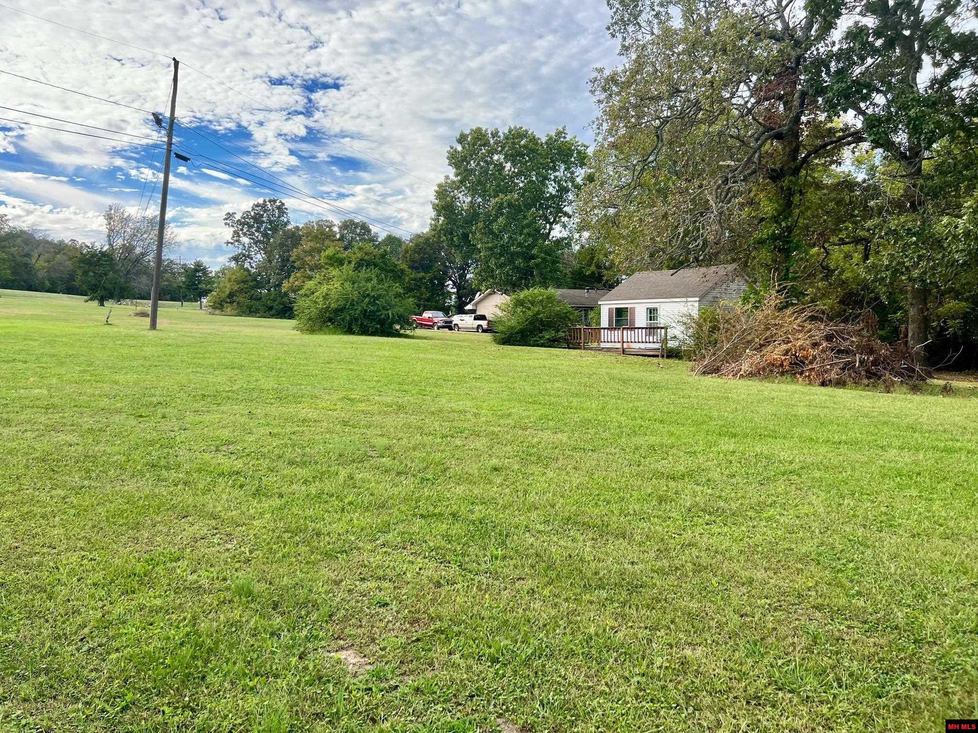 1001 KENTWOOD DRIVE Mountain Home, AR