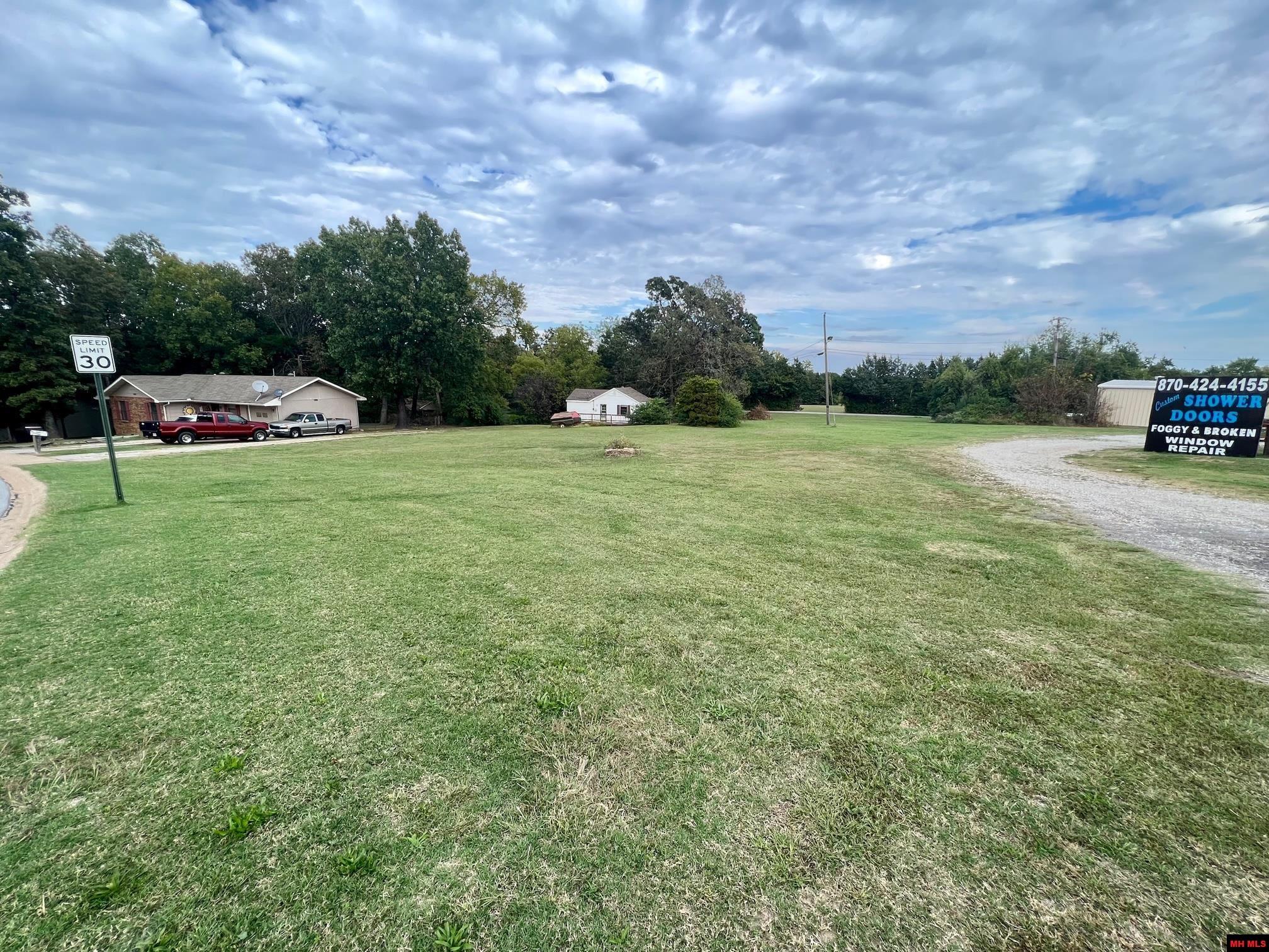 1001 KENTWOOD DRIVE Mountain Home, AR