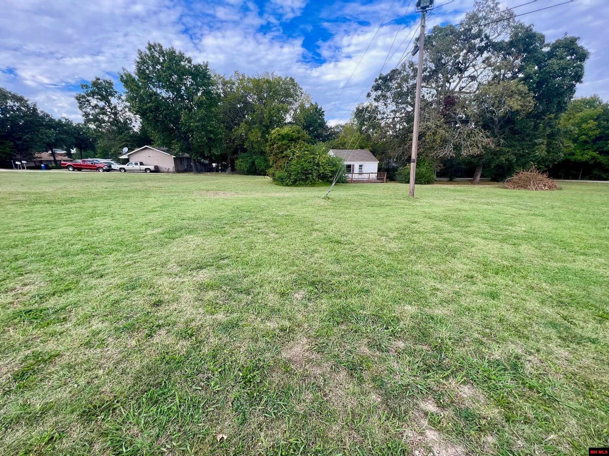 1001 KENTWOOD DRIVE Mountain Home, AR