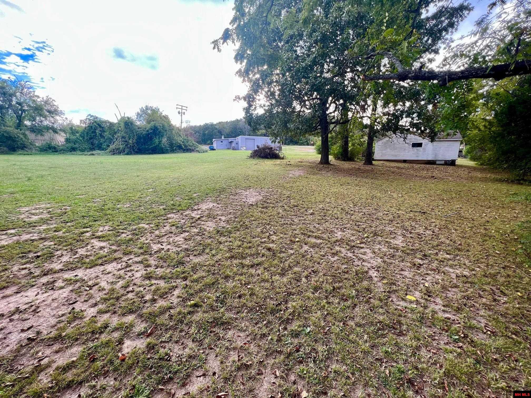 1001 KENTWOOD DRIVE Mountain Home, AR