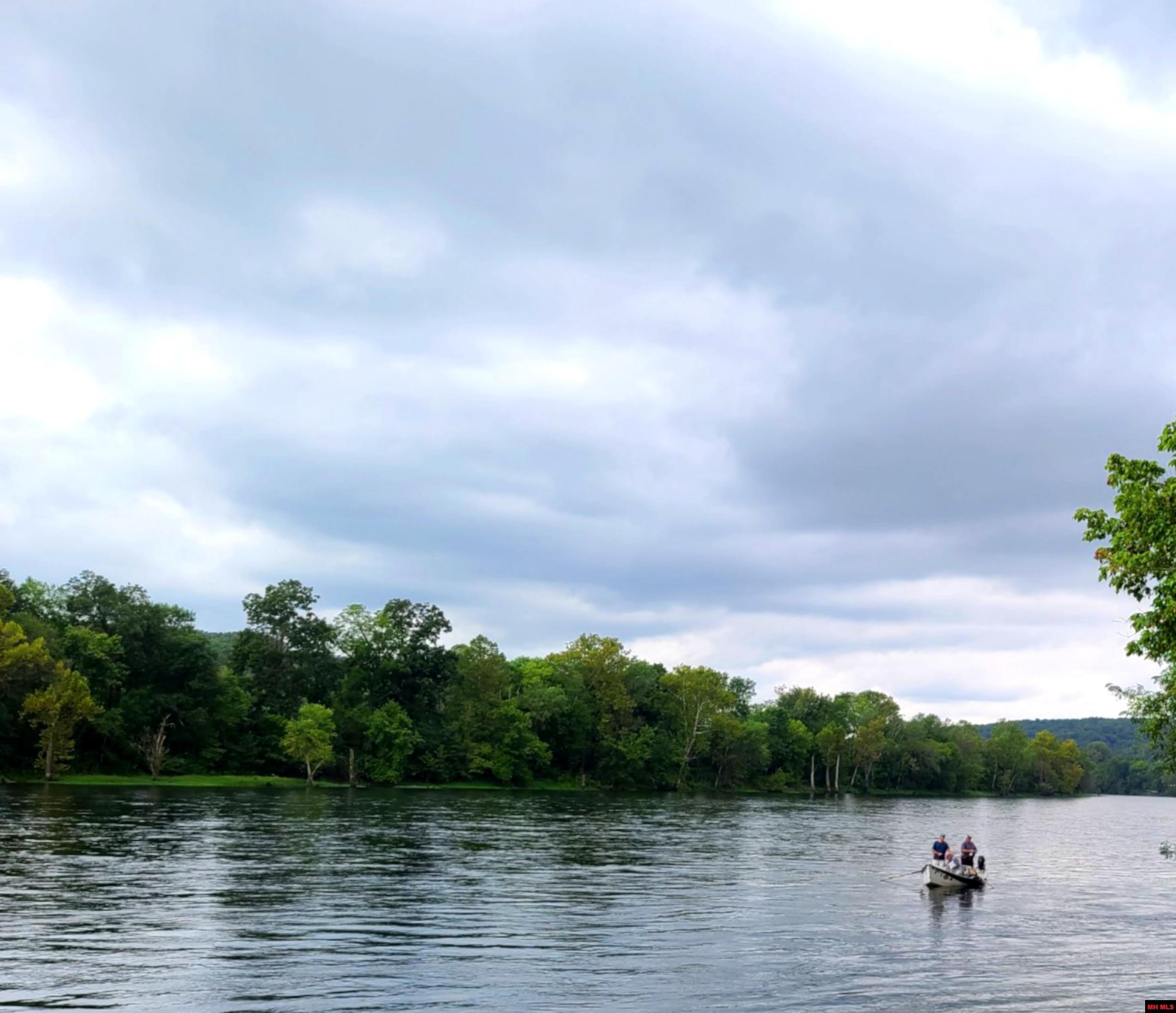 004-04953-003 Sowbug Circle