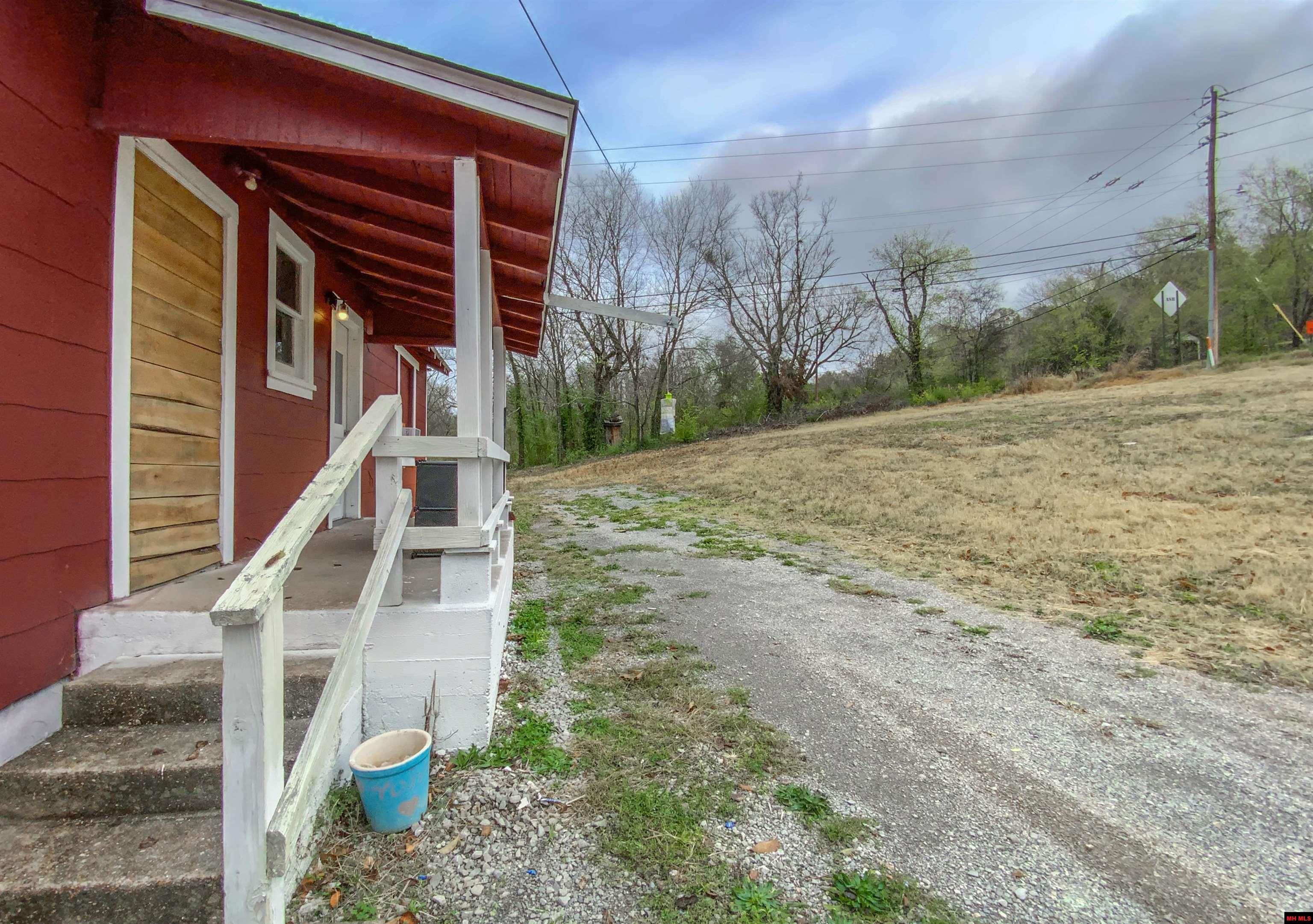 362 FALLEN ASH ROAD Yellville, AR