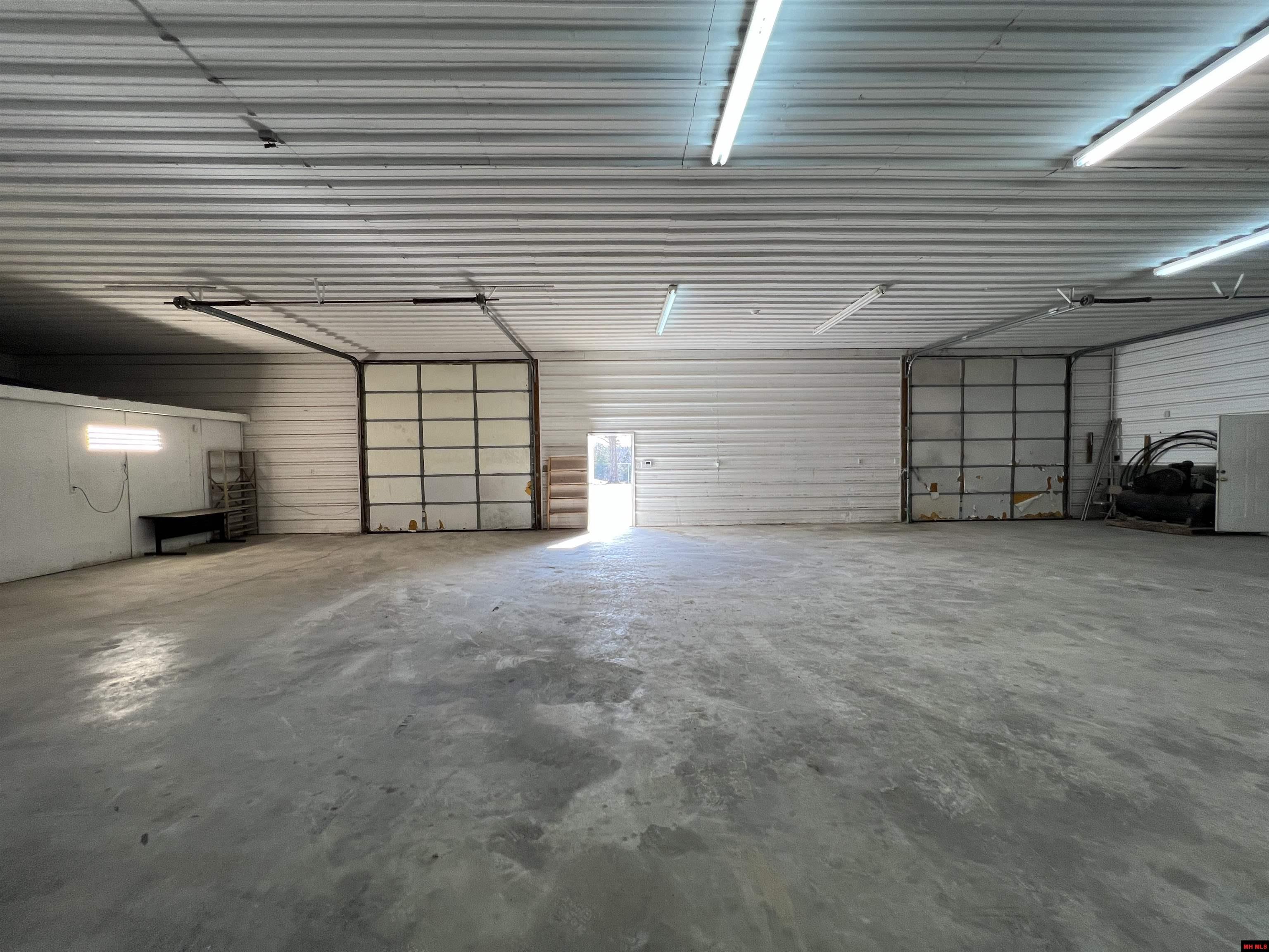 73 CR 842 Henderson, AR