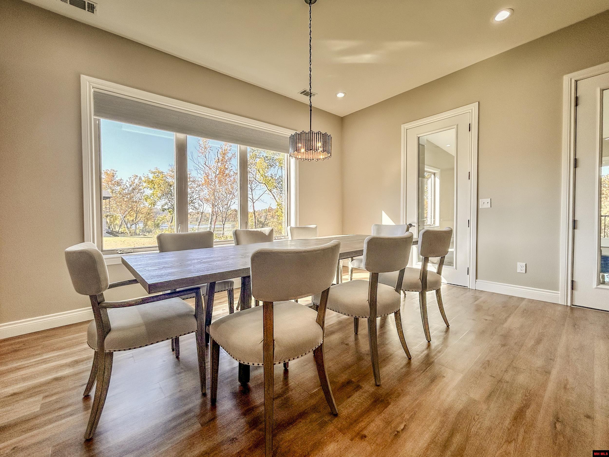 5 SOWBUG CIRCLE Cotter, AR 72626