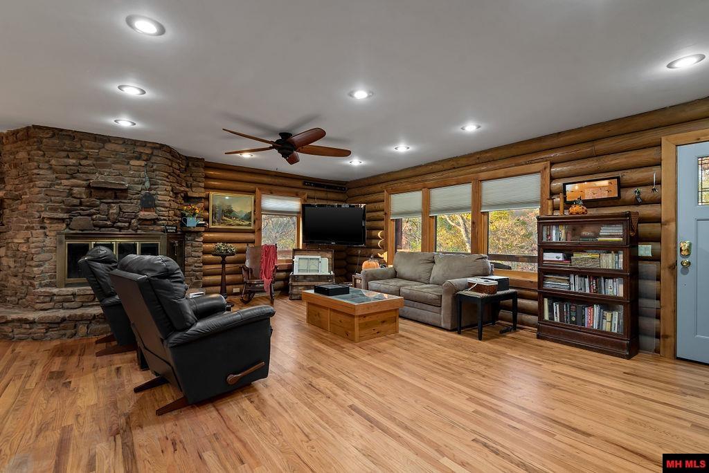 88 CR 454 Mountain Home, AR