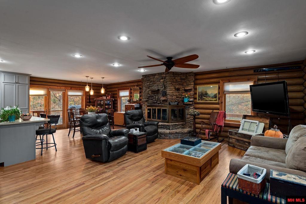 88 CR 454 Mountain Home, AR
