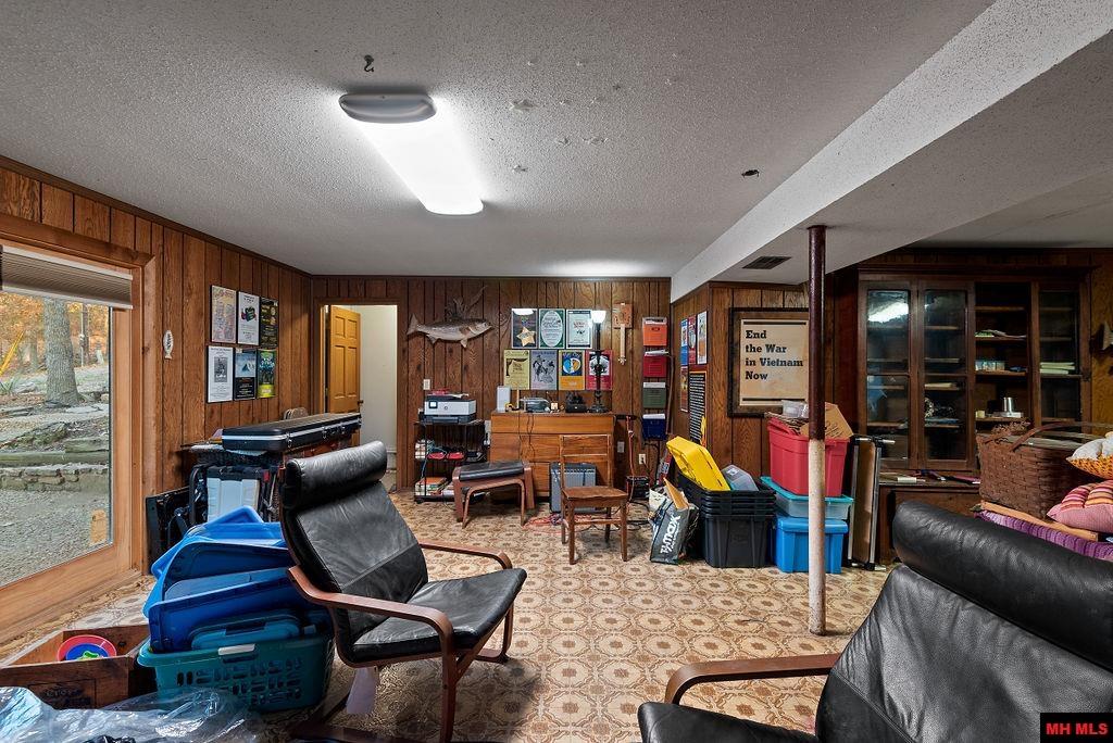 88 CR 454 Mountain Home, AR