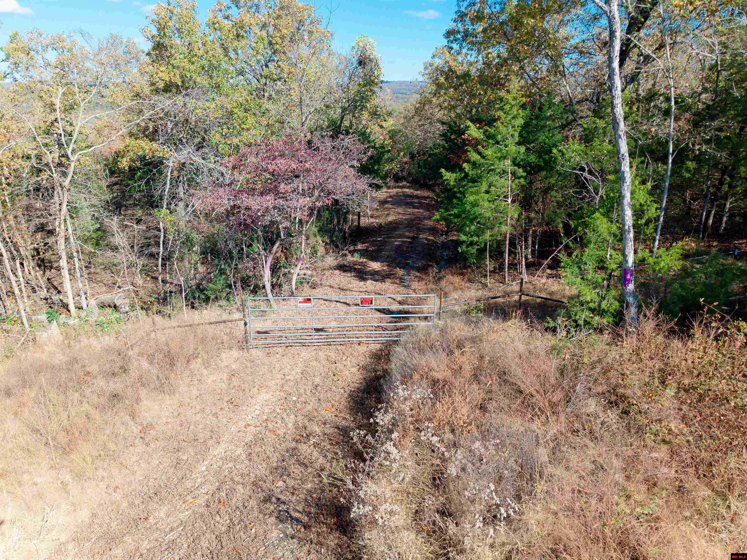 563 MC 122 Oakland, AR