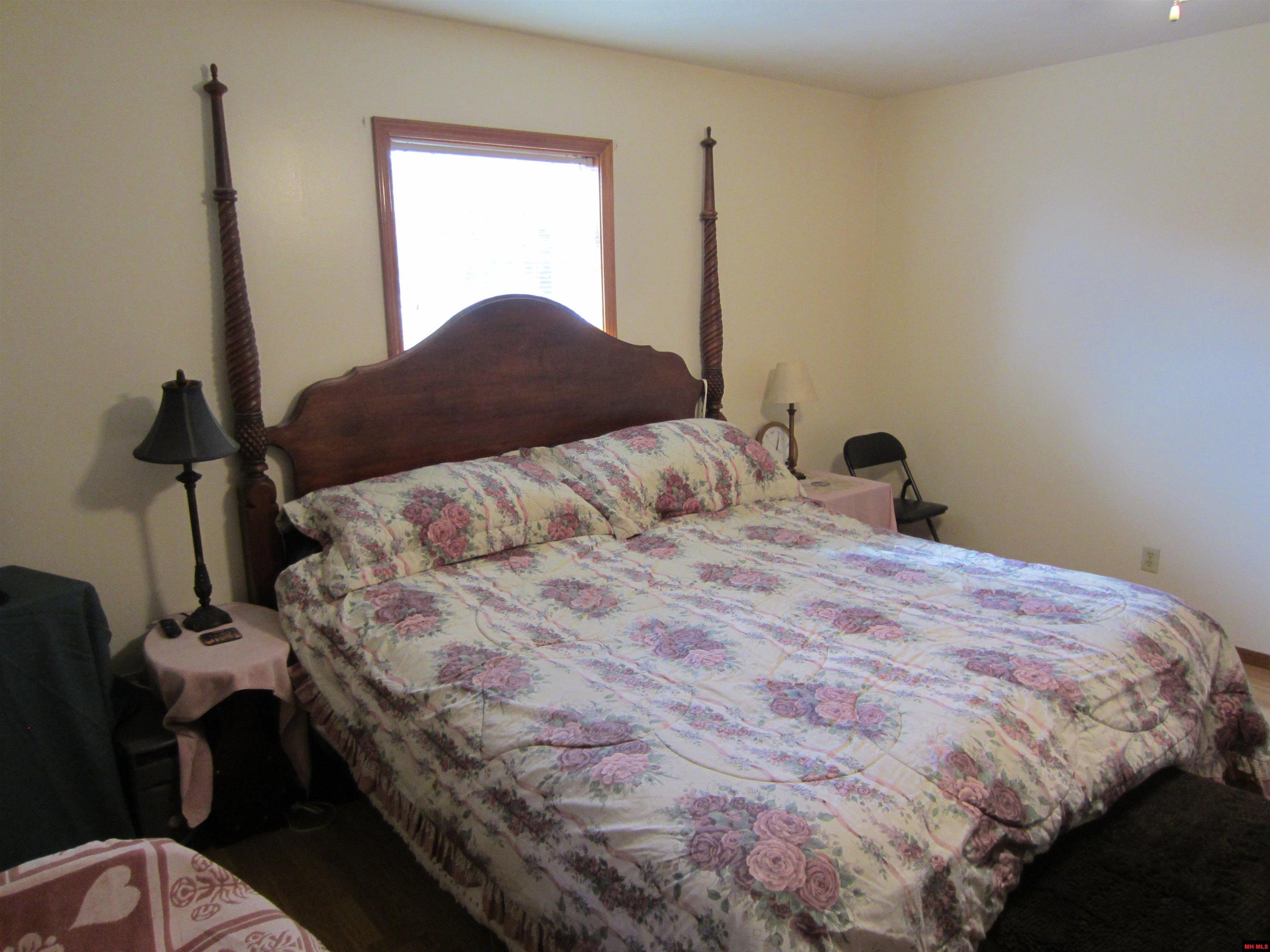 300 CREST LOOP Gassville, AR