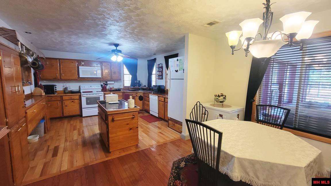 150 NORTH WOODS COURT Yellville, AR