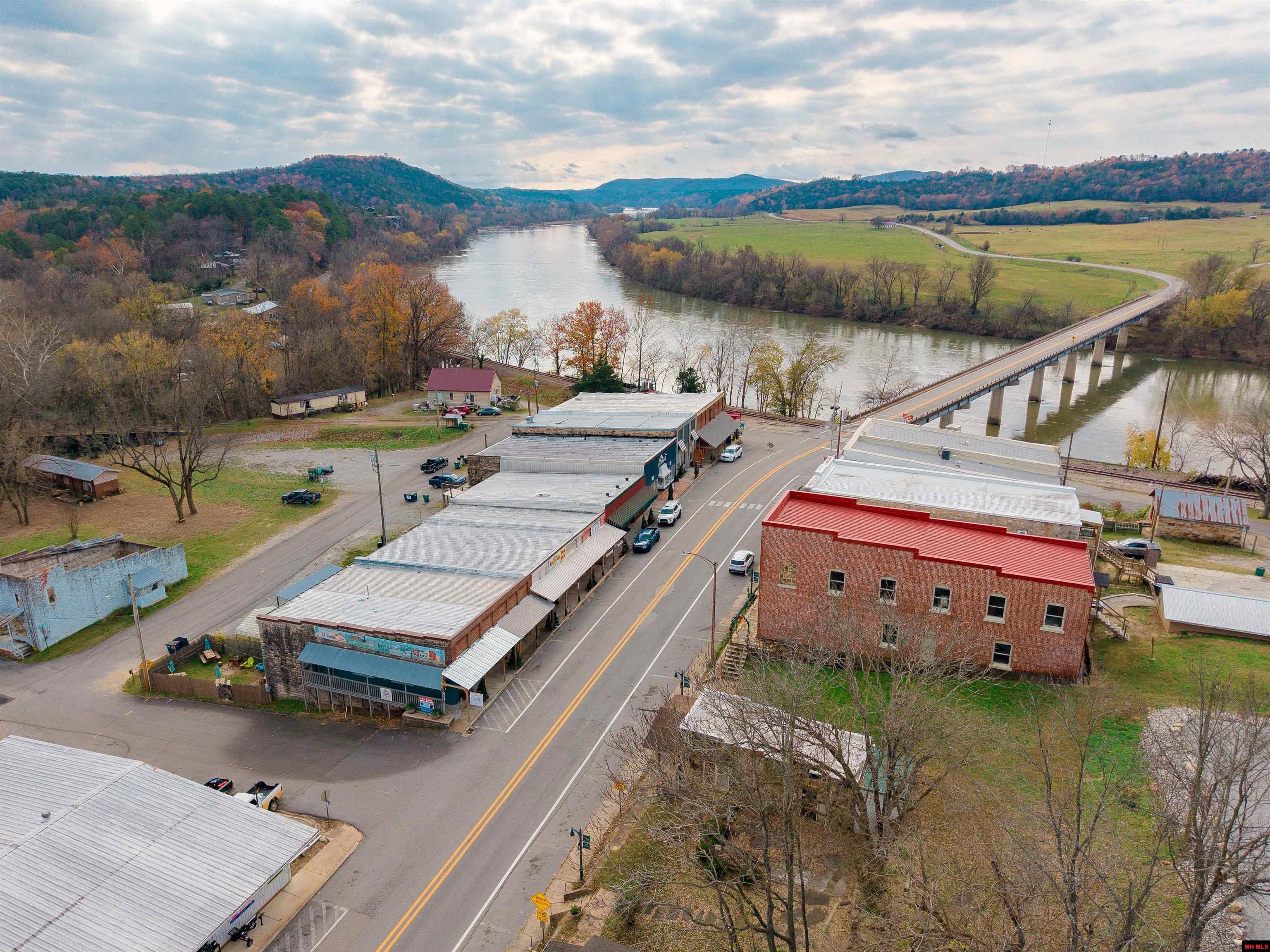 117 MAIN STREET Calico Rock, AR