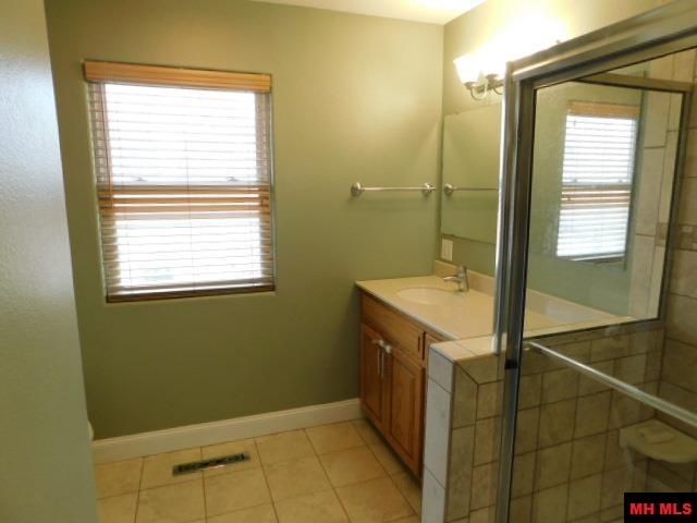 713 OAK KNOLL DRIVE Mountain Home, AR